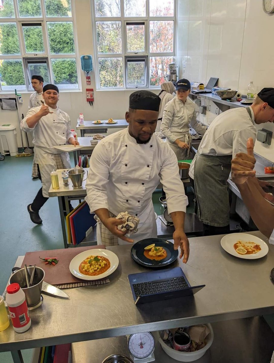 CrumlinC's tweet photo. We are loving having our Erasmus+ visiting students from Noorderpoort, Groningen with us in the training kitchens!@Leargas  @Noorderpoort @Euroborg https://t.co/pmcnHSeq9f