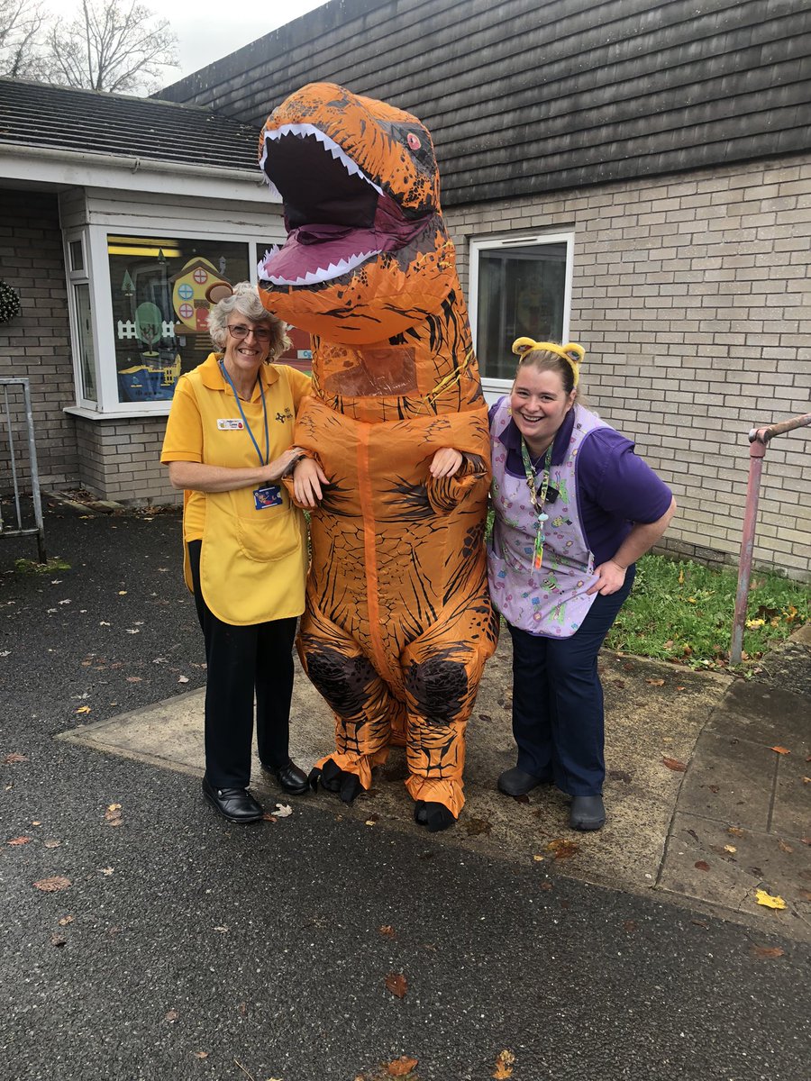 Bethan Osmundsen💙🌈 tweet media