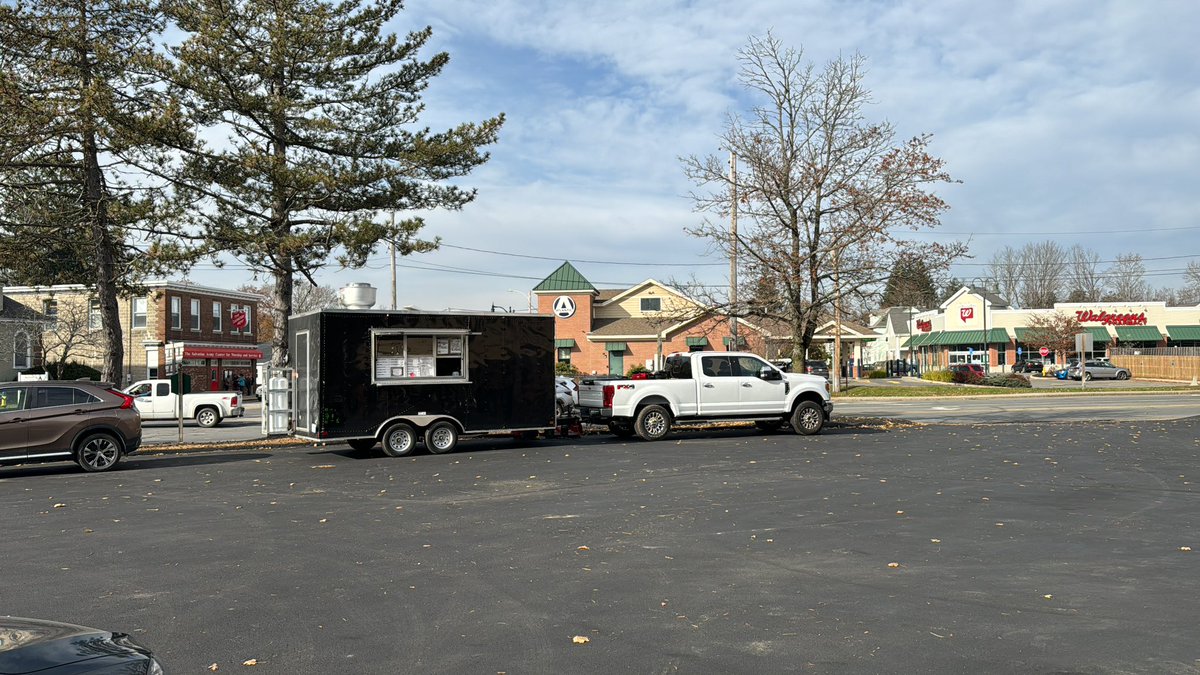 NickNowell7's tweet photo. We are already signing up our first two Home Internet customer in Sanford! We also have Addy’s food truck in the parking lot if you want to grab lunch! https://t.co/3jxMe20PK2