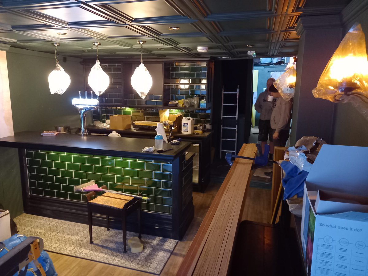 underbanks_sk's tweet photo. Check out this sneak peek of Stanley's, Little Underbank 👀

Opening 01/12/23 Stanley's will be serving up pizzas, fries, chicken wings &amp; bar snacks. They will also have a vast arrange of draught beers, bottled beers, spirits &amp; cocktails on offer!🍹
#RediscoveringTheUnderbanks https://t.co/80albBaLdC