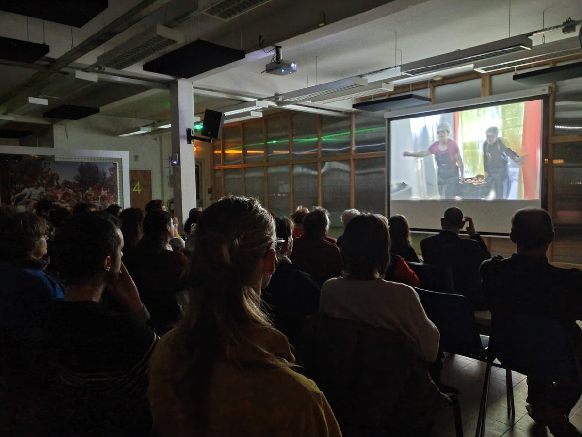 Le Tri Postal tweet media