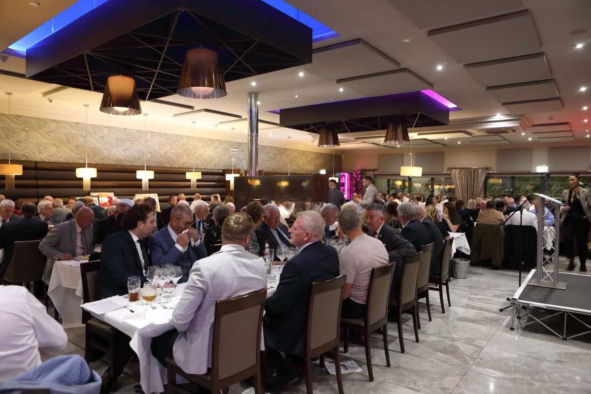 WfldHospice's tweet photo. Many thanks to ex-Liverpool captain and football legend Graeme Souness for a fantastic evening of sporting stories at this year’s #SportingDinner on Tuesday night.
Graeme visited Wakefield Hospice during the day to meet patients, staff and volunteers before heading to our fantastic hosts for the evening – Capri @ The Vine – for a memorable night for all involved.
A special thank you to our MC for the evening, Pete Emmett, to all who purchased a ticket and supported us on the night, and of course to our wonderful sponsors – without whom events like this would not be possible: Juice Personnel Limited, The New Inn, Walton, Tony Smart & Family and The Cherry Tree Horbury.