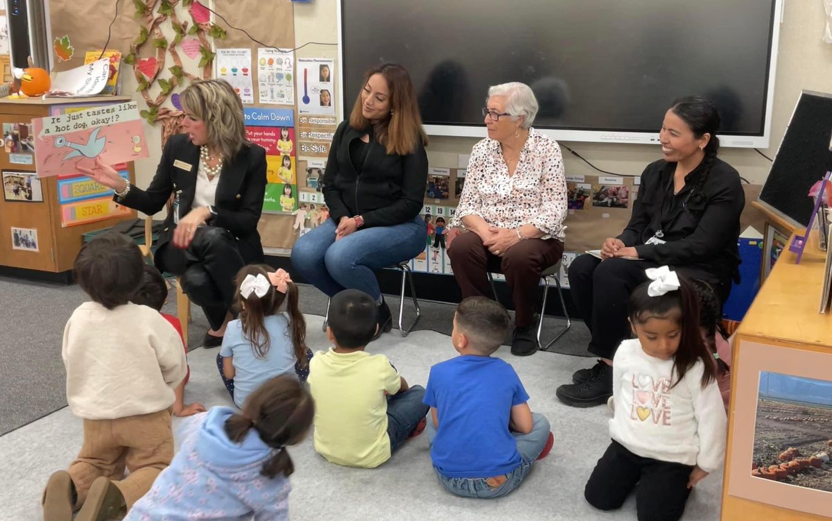 🌟GUSD Story Time with Superintendent Galvan - Follow this YouTube link: youtu.be/kllgAic6XpY?si…
 #ThisisGUSD #GreenfieldGuarantee #ProudToBeGUSD #AllmeansAll
🌟 GUSD Hora de Cuento con nuestra Superintendente Galvan - Sigan este enlace: youtu.be/kllgAic6XpY?si…