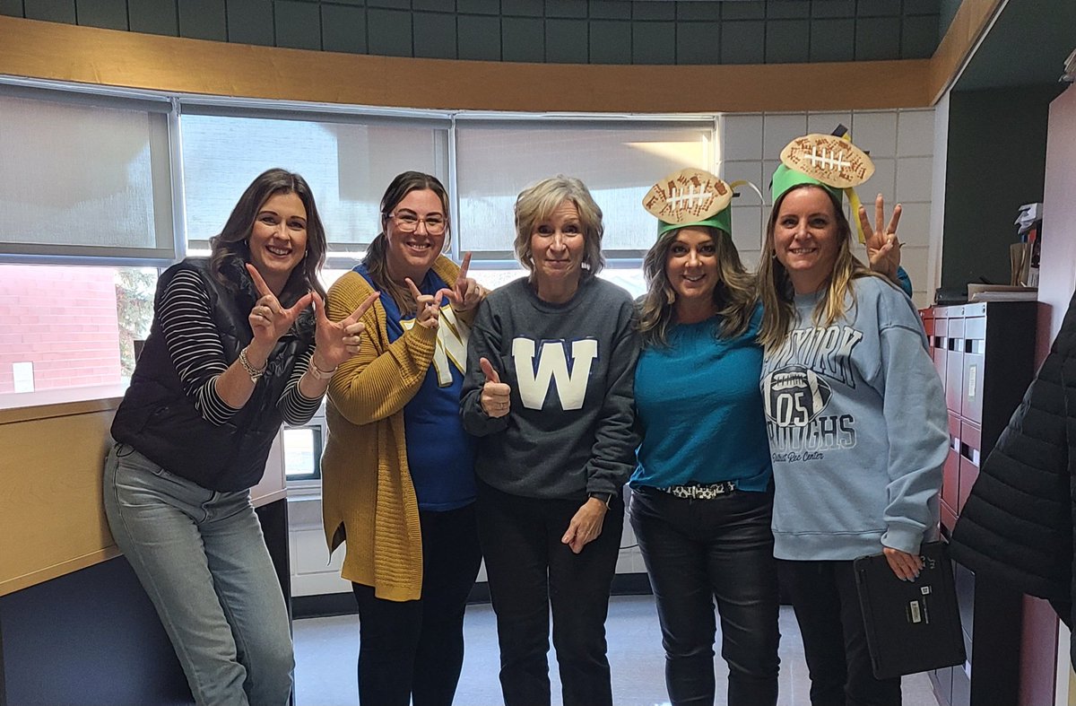 Go Bombers Go from Island Lakes Community School. #ReclaimTheThrone