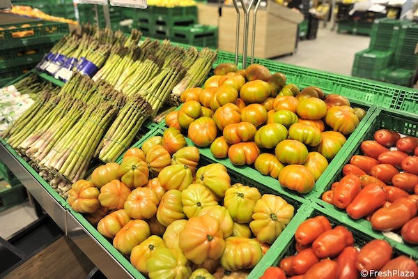 FreshPlaza_it's tweet photo. "I freschi a peso variabile sono la categoria più importante nel carrello delle famiglie italiane"
https://t.co/UdKPR3OX6X https://t.co/iL2goTSDl0