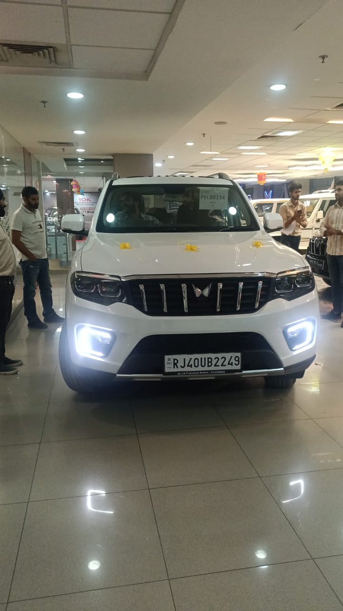 Congratulations Mr. Sanjay Yadav for your New Mahindra Scorpio N💐💐

#Mahindra #MahindraScorpioN #Mahindrarise #Vehicledelivery
#joyofmovement