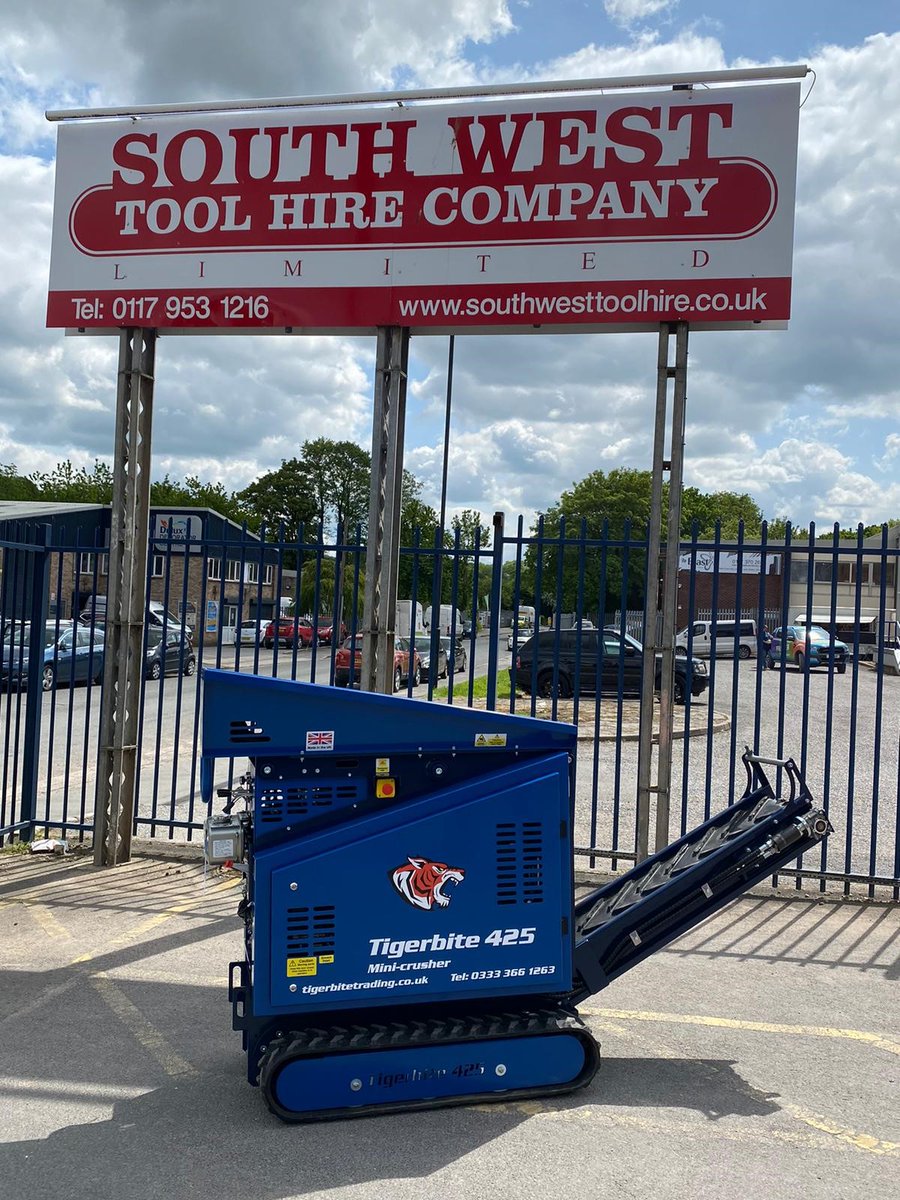 SouthWestTool's tweet photo. This innovative crusher is specifically designed to tackle areas with limited access. The Tigerbite 425 is the perfect solution for plant hire companies, builders, and landscapers who want to recycle waste on-site. I

Bristol- 0117 953 1216
Exeter- 01392 363778

#tigerbitecrusher https://t.co/IMItOyxoR0