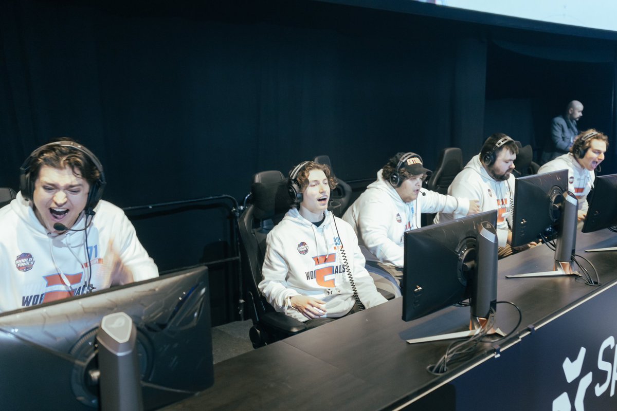 One of the greatest to ever do it, thank you🧡 <a href="/gilleh93/">gilly</a>