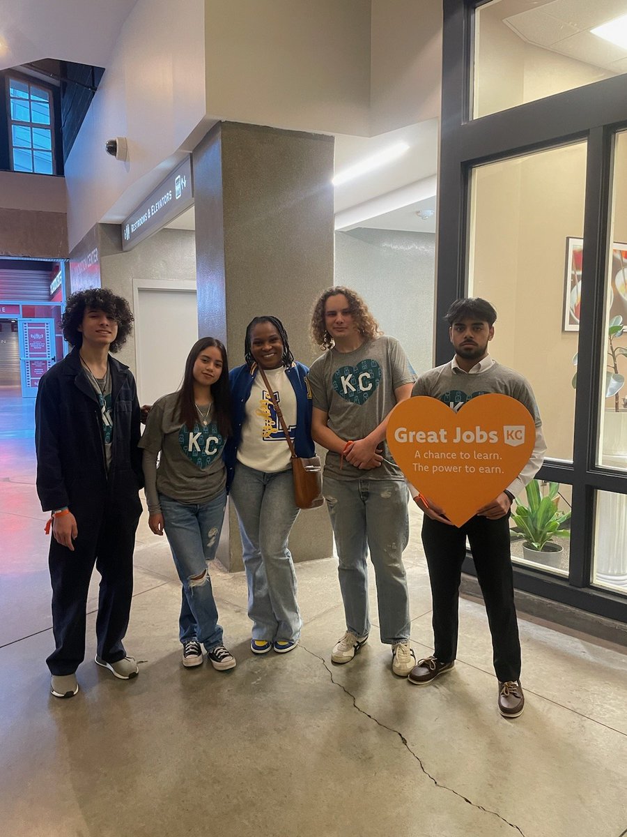 Tune into <a href="/ABCGMA3/">GMA3: What You Need To Know</a> at 11 AM CST to hear a special announcement that will have a HUGE impact on these Tigers and other <a href="/kcpublicschools/">KCPS</a> students! #reptheprep