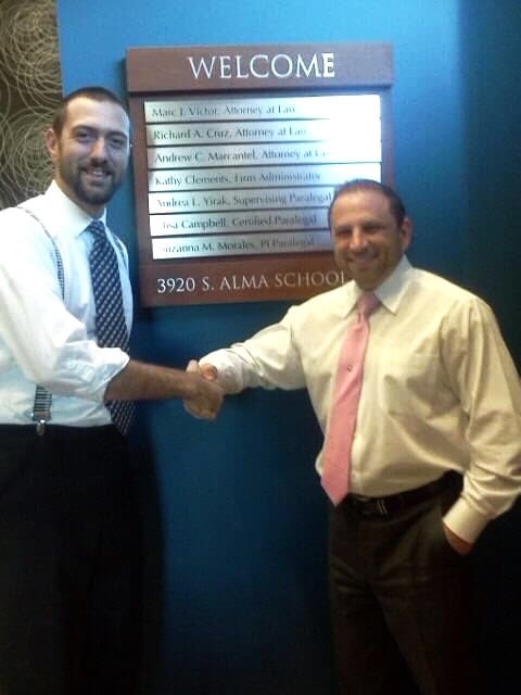 FreedomAttorney's tweet image. Flashback Friday!➡️➡️ What we looked like 9 years ago at our old firm.

The camera quality definitely improved but our style stayed the same!!📸⚖️

#lawfirm #flashbackfriday #9yearsago #attorneys #partners #attorneystyle #attorneysatlaw #criminaldefence #az #chandleraz #FridayFun