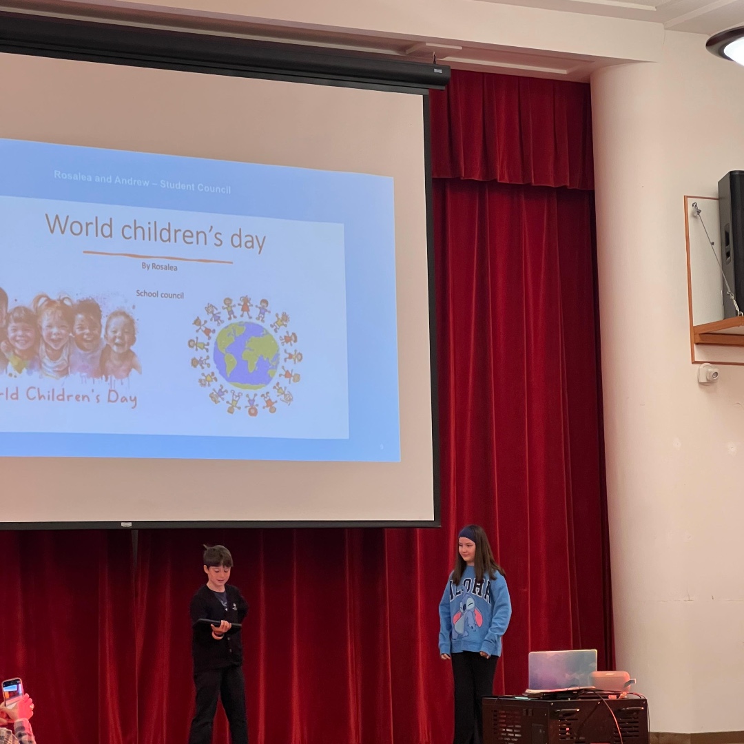 BISB_School's tweet image. 💙 Supporting #WorldChildrensDay! #BISB students unite in blue, standing up for every child's rights with @UNICEF – for every child, every right!
#NAEUnicef #NAEWorldChildrensDay #NAETheAmericas