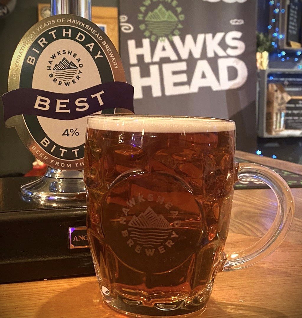 To celebrate 21 years of brewing we have brewed a traditional best bitter with a throwback to one of our early designs. Introducing Birthday Best Bitter | 4% We would like to thank everyone for the continued support over the years!! Cheers from all the team Hawkshead Brewery 🍻