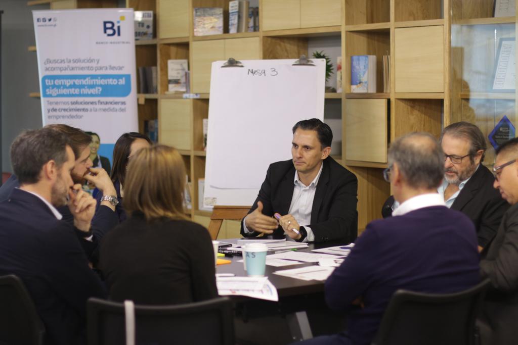 ScaleUpGT's tweet photo. 🫱🏽‍🫲🏻El Taller de Co-Creación busca identificar las oportunidades de colaboración de actores del ecosistema empresarial. 

#CreceSinLimites https://t.co/hbebjyx2sY