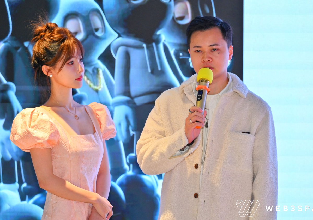 完成了在成都一整天的主持以后 坐风火轮刚刚落地杭州了… 因为明天还要早起主持另一场活动 
兄弟们 有没有提神的保健品推荐一下  不要红牛😖 https://t.co/iITJoWkx00