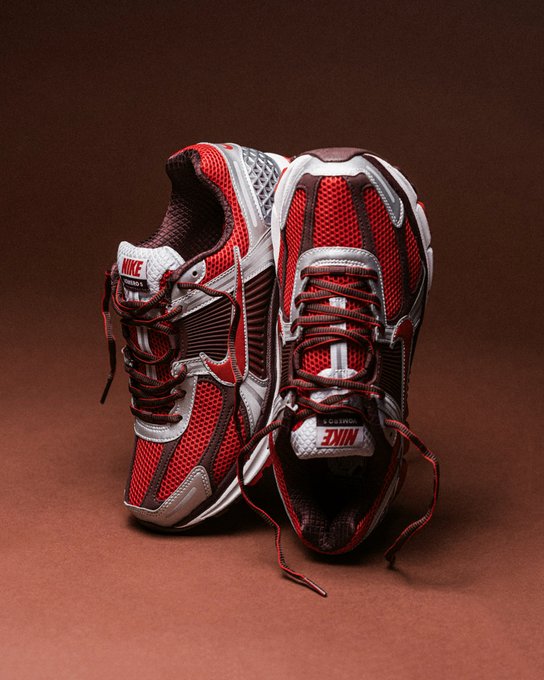 SOLELINKS's tweet photo. Ad: Women’s Nike Vomero 5 'Mystic Red and Platinum' on sale for $112 + shipping => https://t.co/3w6RyIyL6E

*exclusive pre-access, log in and check for access https://t.co/13OX08zf9A