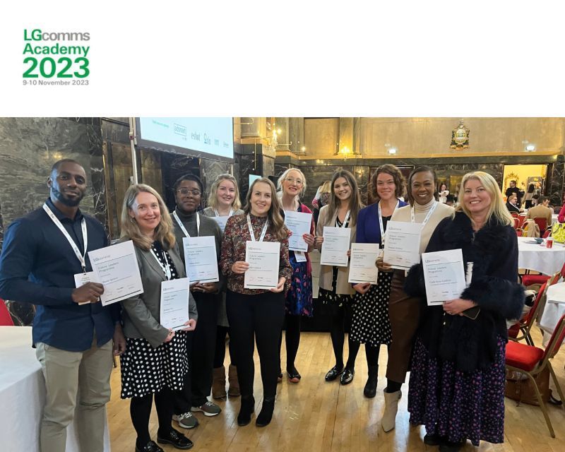 🎓 Huge congratulations to the 2023 #futureleaders cohort who graduated at #CommsAcad23. And the very best of luck to those about to embark on the programme in 2024! 🚀 #kudos to you all!! 🌟