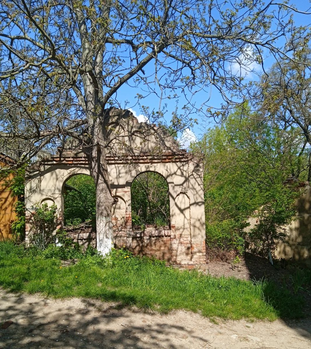 Новим та старим підписникам нагадую, що іноді я ще й пишу!
"Привидів не існує" — укрреальна оповідка, міське фентезі про друзів. Трошки гумору, трошки схованок, трошки привидів!   
fanfic.pp.ua/node/9402 
archiveofourown.org/works/49599883 #укррайт #укрфф