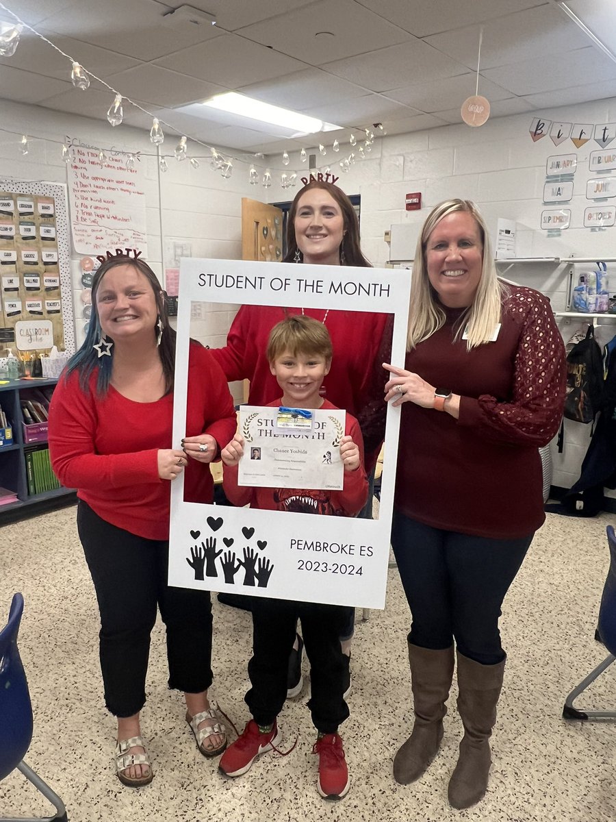Congratulations to our TWO students of the month for being responsible in the classroom and on the bus!!💙💙 <a href="/PES_Mustangs/">Pembroke Elementary</a> <a href="/BethBianchi/">Beth Bianchi</a> <a href="/amwetmore/">Amie Wetmore</a> <a href="/Mrs_StephLopez/">Stephanie Lopez</a> <a href="/lauren_clark6/">Lauren Clark</a>