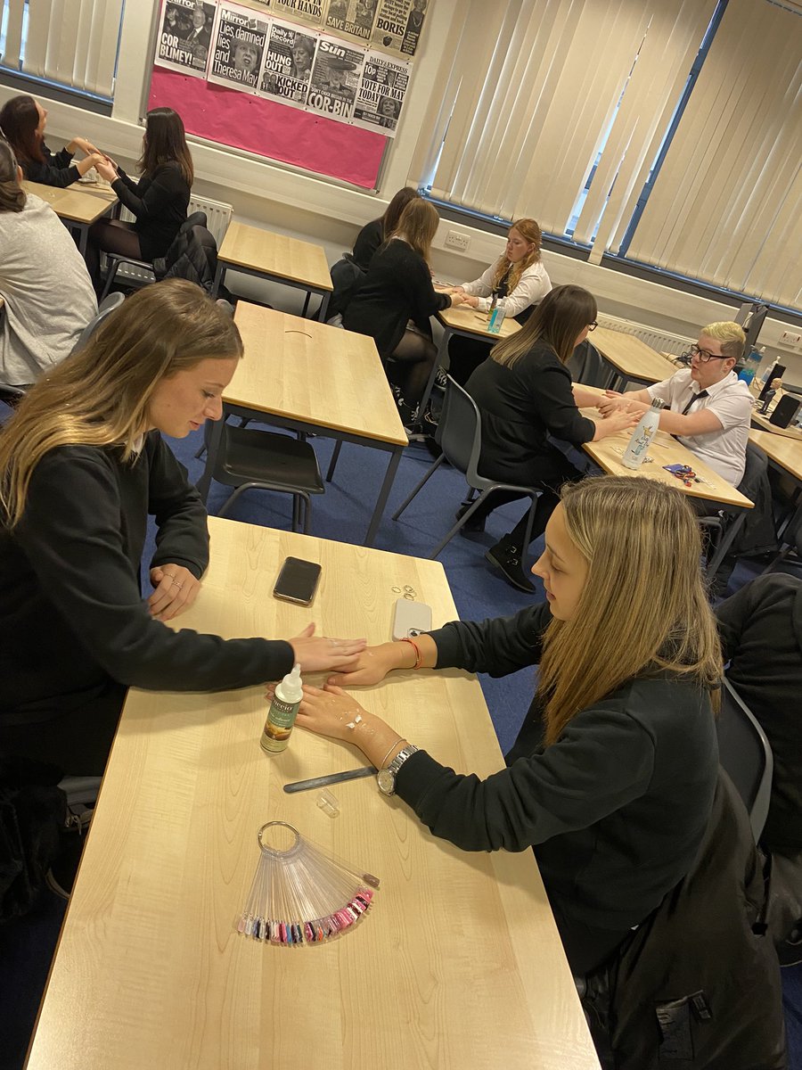 Up next and to finish off the week we welcomed Janet from <a href="/CweFalkirk/">CWE Falkirk</a> who carried out a beauty therapy session for those interested in the sector 💅 even Mrs Allan got involved! <a href="/GrangemouthHS/">Grangemouth HS</a> <a href="/DYW_ForthValley/">DYW Forth Valley</a>
