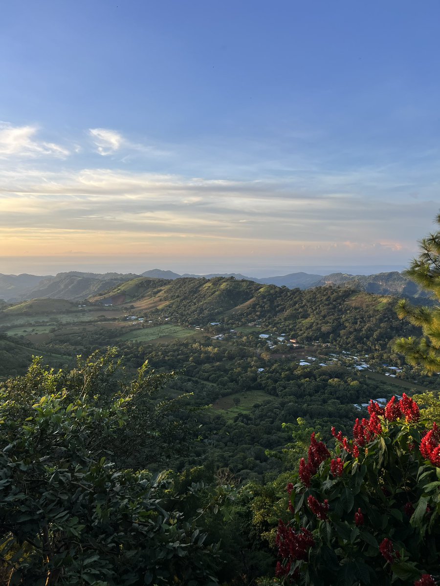 Tamanique, El Salvador 🇸🇻 just beautiful 🫶🏽