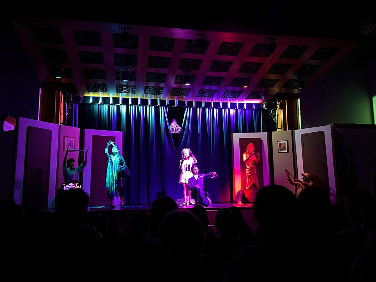 Congrats to the very talented cast and crew of CLUE! 🕵️‍♀️🔎