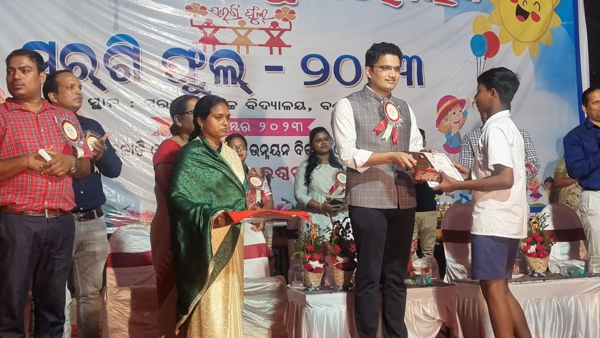 DBalasore's tweet image. A great opportunity to showcase the talens of young minds. #SargiFul - 2023, District level children's festival has been celebrated at Govt High school, Banabhuin. 

@CMO_Odisha  
@MoSarkar5T 
@SMEOdisha  
@stscdev