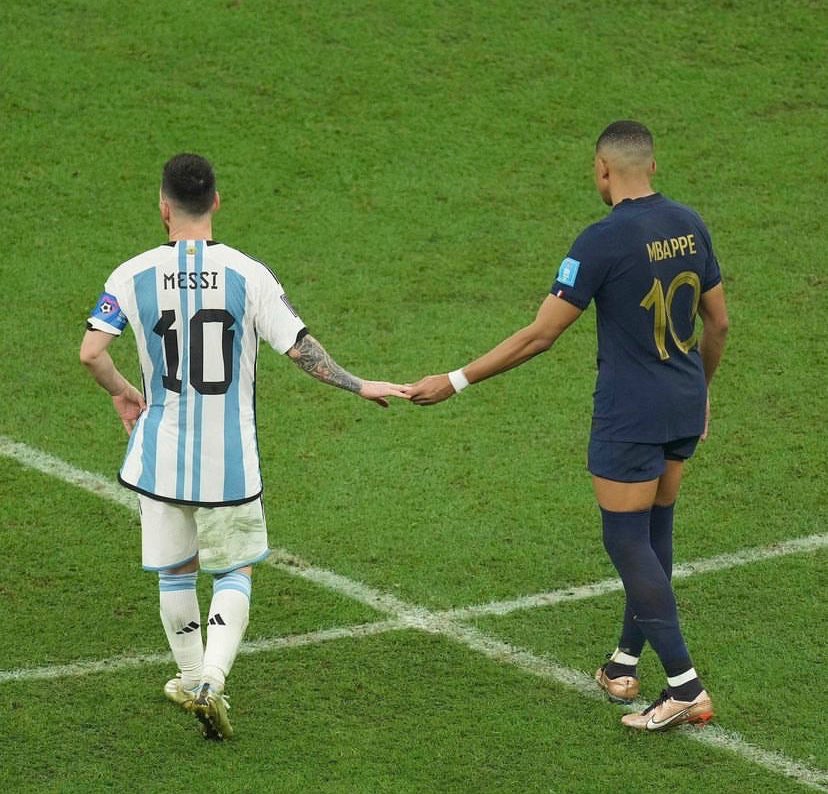 BarcaWorldwide's tweet photo. 🗣️ Mbappé: “Messi had to win the Ballon d’Or, he won the World Cup, he’s one of the greatest in history, if not the greatest for me.” https://t.co/kVExbEgPjU