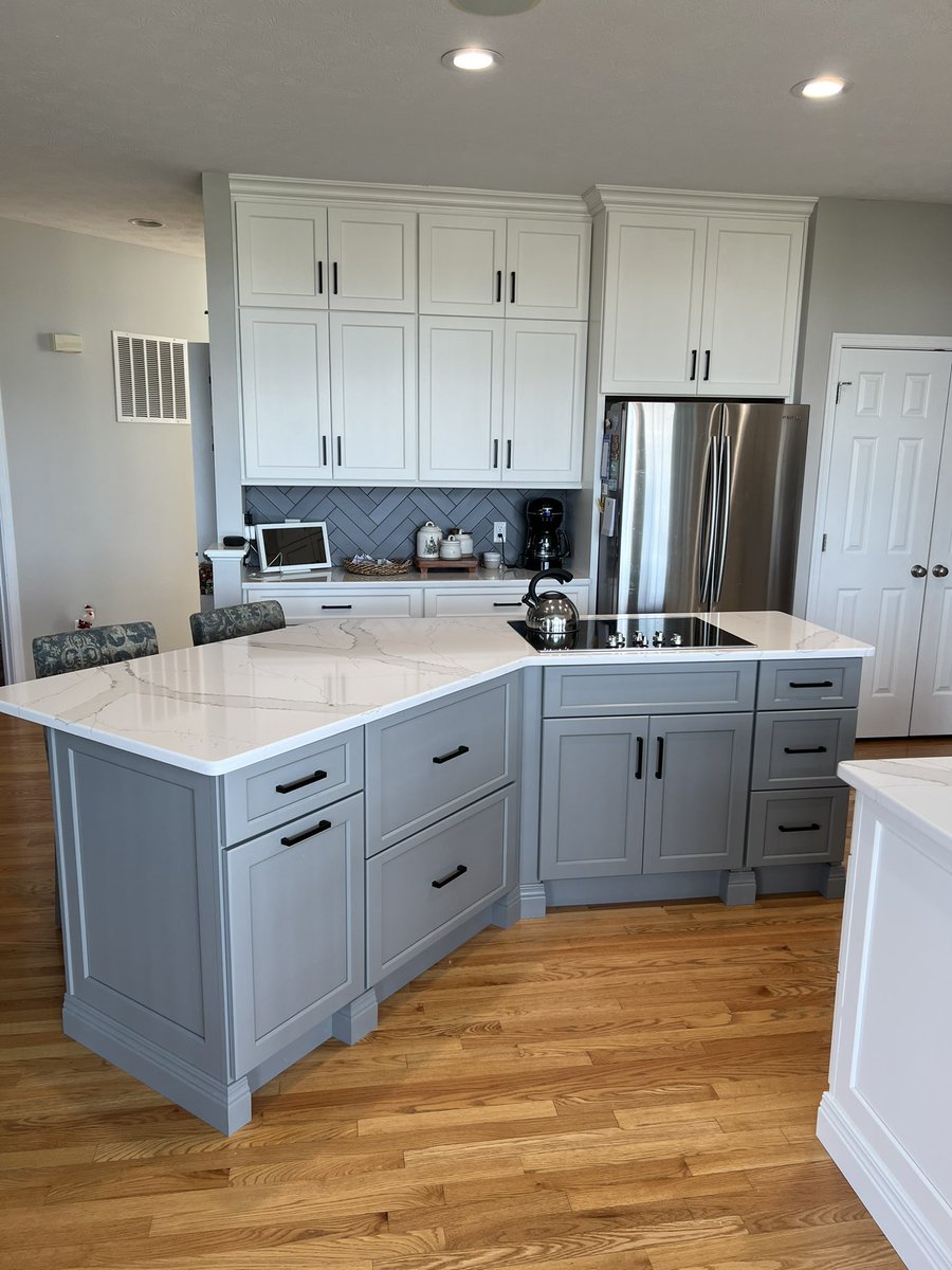 Knapke Kitchens and Baths tweet media