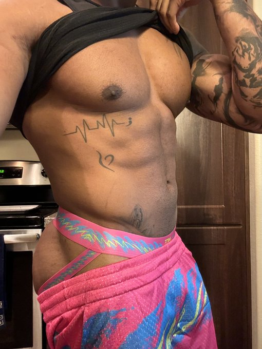 I can be your Ken 🍫 https://t.co/wa2vHCBDxY