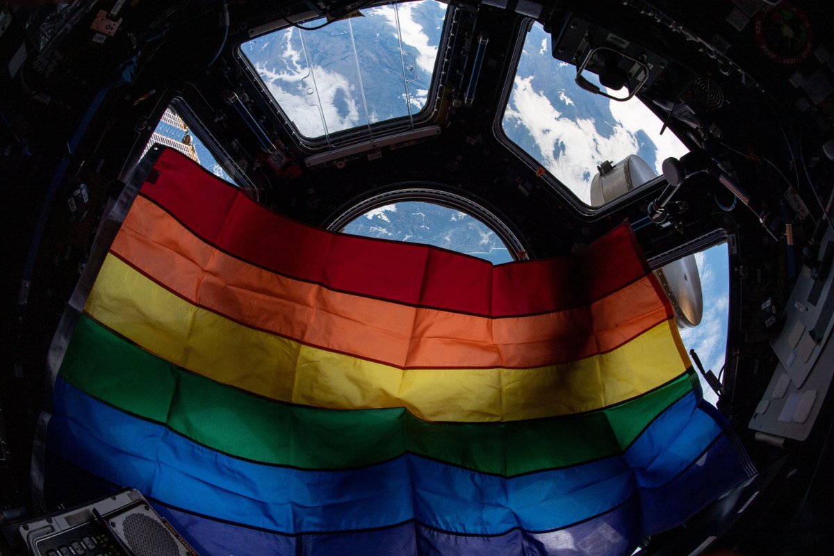 Happy #LGBTSTEMDay 🌈

Discover how @NASA celebrates the contributions of LGBTQIA+ employees ➡️
goo.gle/3sDTPcl