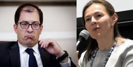 HELIODOPTERO's tweet image. DENUNCIA.- El @fiscalí Francisco Barbosa está dedicado desesperadamente a archivar y precluir los casos criminales que más lo afectan a él, a su familia y a sus cómplices. Acaba de archivar el expediente criminal contra su esposa, Walfa Constanza Téllez, que le fue abierto por…