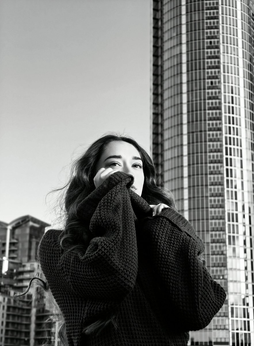 TorHolstein's tweet photo. Another one from the UK Shooters event, with the terrific @daizyw.x #ShotOnSnapdragon
@OPPO
@OPPOMobileUK
#OPPOX6Pro https://t.co/LQO5uiOBCE