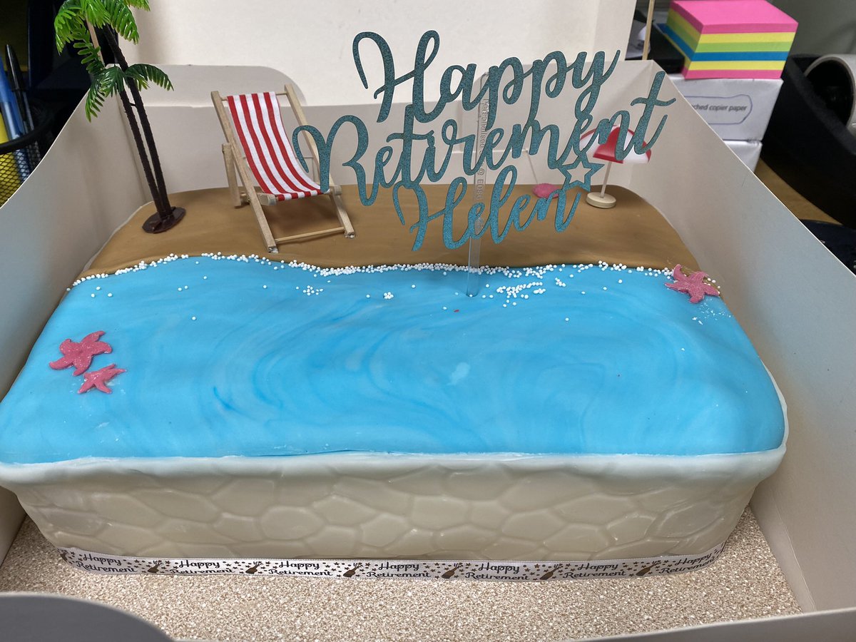jojoball69's tweet photo. @JezzaD1972 Retirement cake for a friend / work colleague https://t.co/ImgPdY90Mh