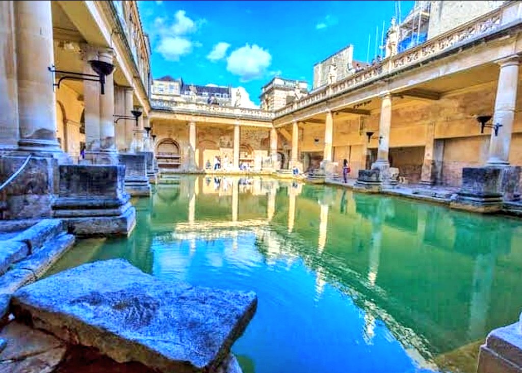 Serhan_Asker's tweet photo. Efsanevi Roma Hamamı...

Dünyada sadece 2 tane var... Biri Londra Bath (sağda) şehrinde diğeri Yozgat'ta (solda)

Görkemli Hatıralar Ctesi günü 2 bin yıllık dünyanın ilk spa merkezinden...

Roma Kralı'nın kızının çaresiz romatizma hastalığına şifa olan hamam hala aktif...

Testi kebabı da elbet yapılacak...

Yozgat Sürmelisi'nin efsane öyküsü ve Gülten Akın'a kadar bir kültür yolculuğu...

@halktvcomtr