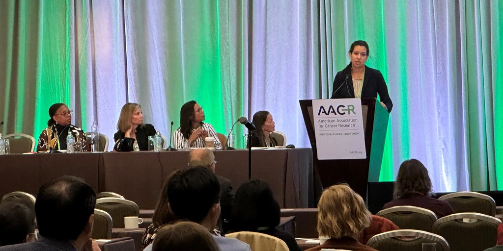 AACR's tweet photo. Disparities in Endometrial Cancer—
Ashely S. Felix, Michele L. Coté, Lisa Barr, and Charlotte R. Gamble addressed this topic in a plenary session and panel discussion at the AACR Special Conference on Endometrial Cancer.
#AACRec23 @char_gamble https://t.co/osyKCpb872
