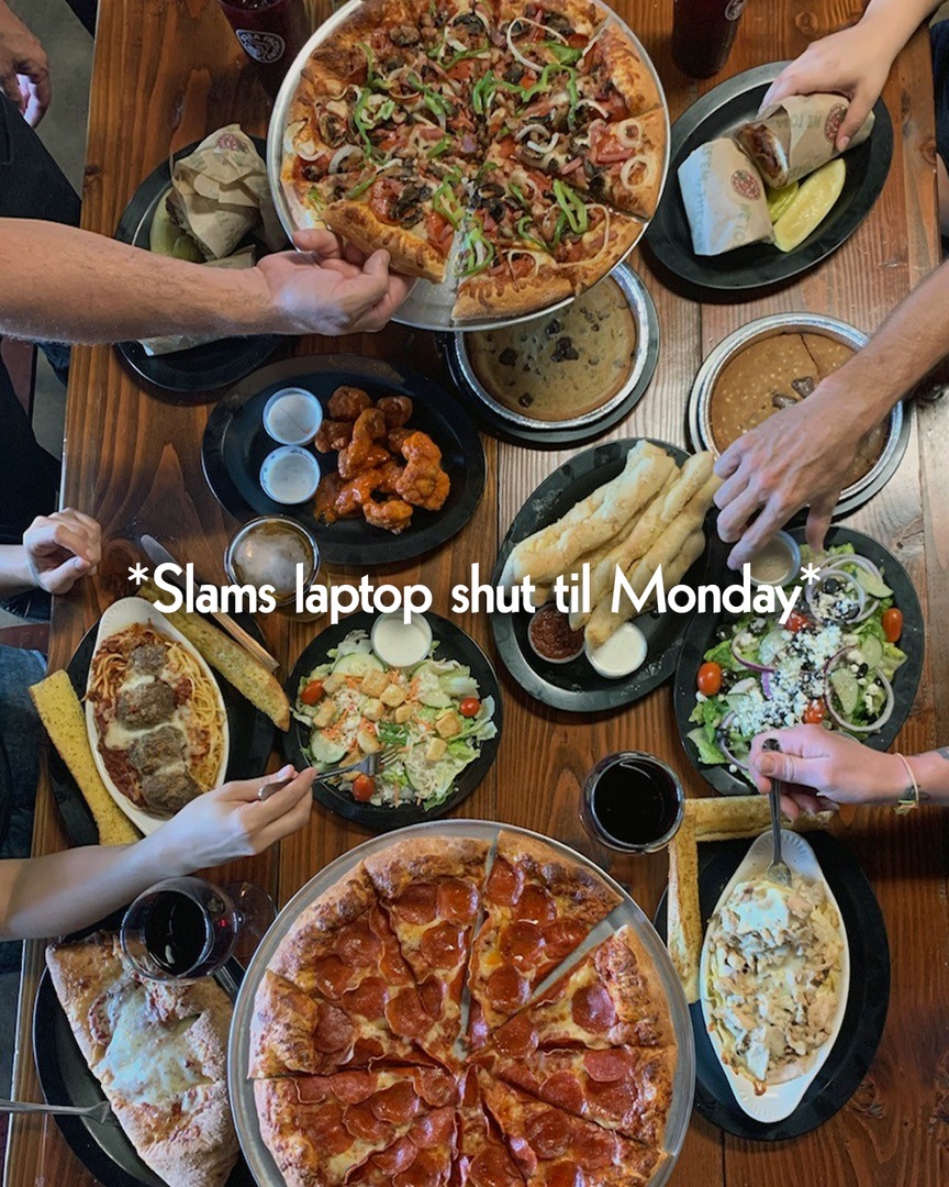 PizzaFactoryInc's tweet photo. Slam your laptop shut until Monday. Unplug and make it a night to remember at your favorite Pizza Factory location for real food, real ingredients and a real good time! 😊 

#WeTossEmTheyreAwesome #PizzaFactory #DinnerwithFriends https://t.co/F7T3isuQnO