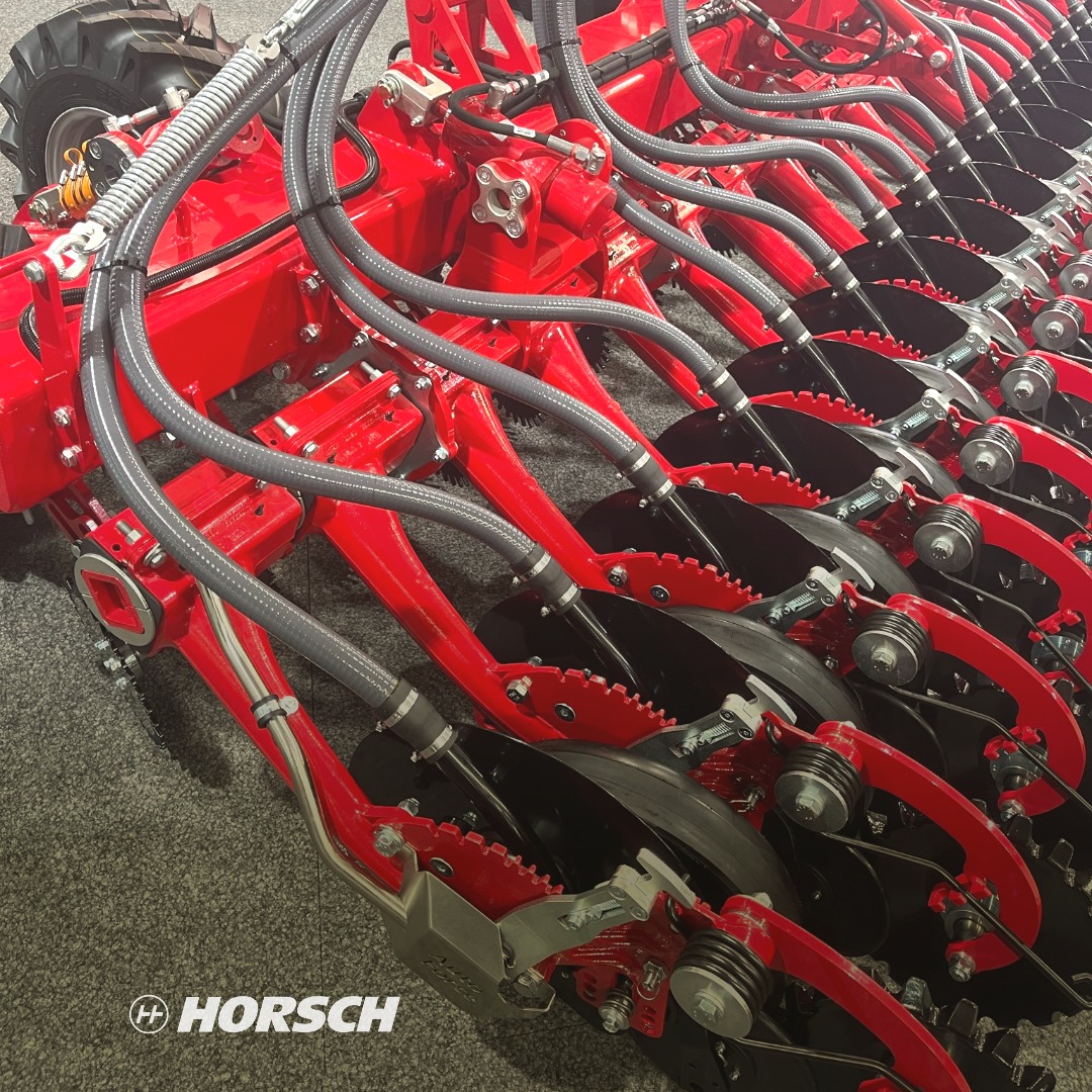 HorschLLC's tweet photo. Discover the cutting-edge Avatar SD and a range of well-proven machines and concepts at https://t.co/m0UKIwjswt ! Explore these innovative,  agricultural solutions that have revolutionized farming worldwide and in the USA.🌍🌾

#HORSCH #AvatarSD #EfficientAgriculture #AgX https://t.co/UzrkJssM4m