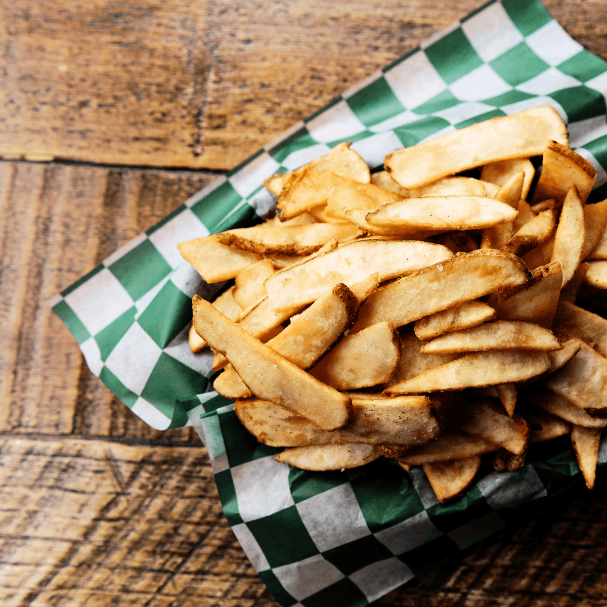 HailMarys2's tweet photo. Our French Fries are a cut above the rest! 🍟 Perfectly golden, crispy, and seasoned to perfection, they're the perfect companion to any meal at Hail Mary's. 

Whether you're dining in with us or ordering online, make sure to add these to your order https://t.co/6IwvGNdjSp