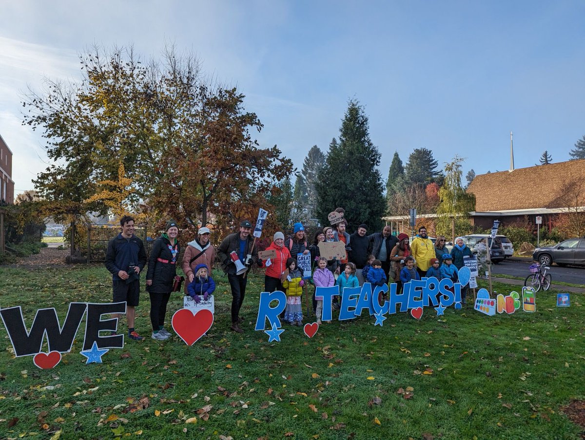 Over 30 students &amp; families came out for the Strike Bus today to support <a href="/pdxteachers/">pdxteachers</a> at Vernon School!! #BikeBus