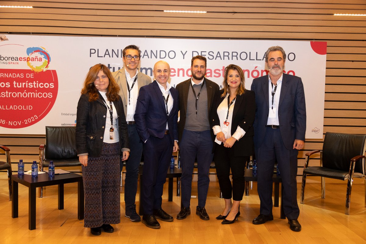 🌍🍽️ Conocimiento, sabor y visión de futuro. ¡Revive los momentos más destacados de la Jornada de Turismo Enogastronómico en Valladolid! #SaboreaValladolid #TurismoSostenible