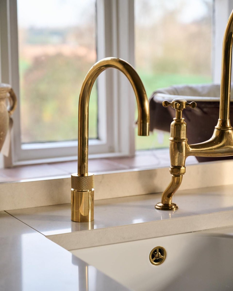 ArtHouse13's tweet image. A Quooker tap in the classic style that you can combine with your own mixer tap. Dispenses boiling water and, when you combine it with the Quooker CUBE, also dispenses cool sparkling and filtered water. #quooker #boilingtap #quookerflex #quookerfront #quookerfusion