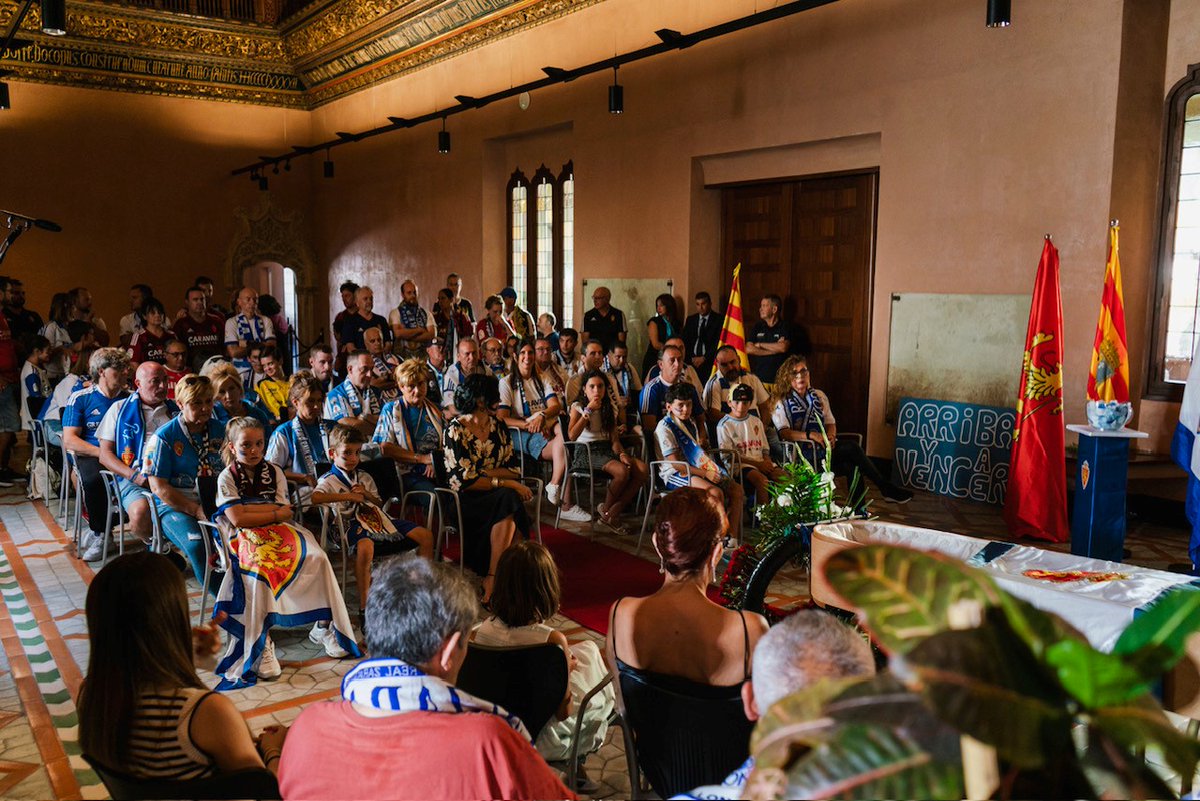 📽️🎬'Mortal derbi', de Isabel Soria.

¿Qué hacen tantos zaragocistas en el Salón del Trono de la #Aljafería?😳 Descúbrelo este miércoles 22 de noviembre a las 13.00 horas, cuando se proyectarán en el palacio los tres cortometrajes grabados para la VII edición de #AljaferíaCine.