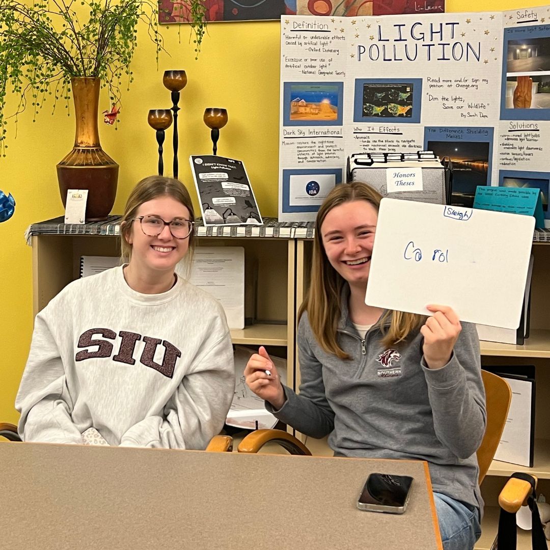 uhpsiuc's tweet photo. The Honors Assembly hosted the "Holiday Trivia Night" on Tuesday. Our students had a blast competing to win the glory of the ultimate holiday trivia winner. 

#proudtobeuhp #thisissiu #siu https://t.co/hUK92aNAVx