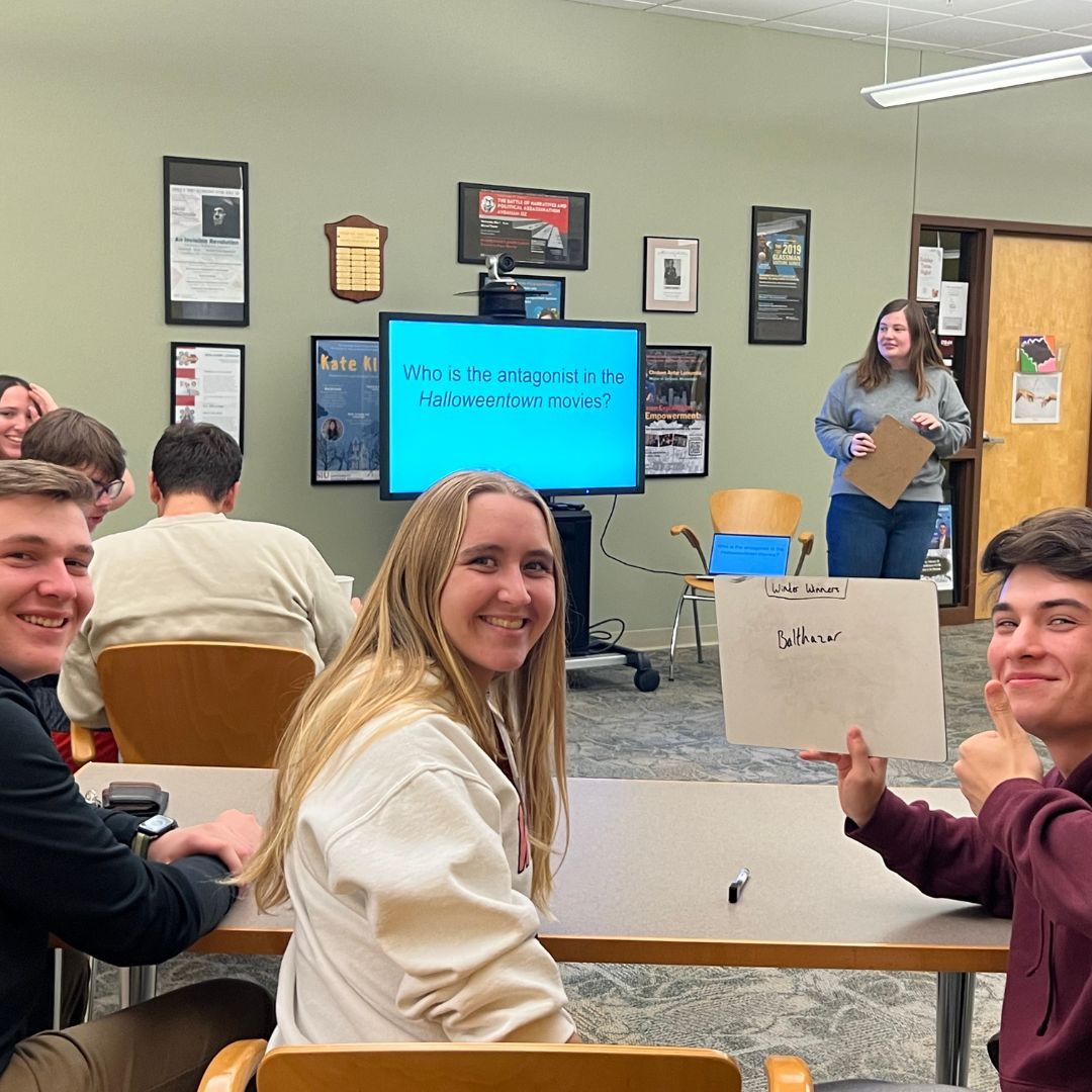 uhpsiuc's tweet photo. The Honors Assembly hosted the "Holiday Trivia Night" on Tuesday. Our students had a blast competing to win the glory of the ultimate holiday trivia winner. 

#proudtobeuhp #thisissiu #siu https://t.co/hUK92aNAVx