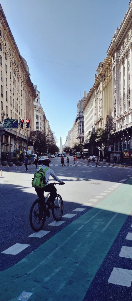 catamaw's tweet photo. #DiagonalNorte #Obelisco #CABA #BuenosAires 🚴🏻♀️🚦🇦🇷
@Imagen_Arg #Hacerfotos https://t.co/O8PIIar1Xs