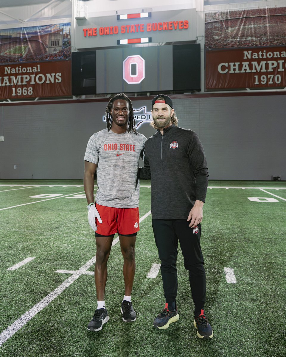 OhioStateFB's tweet photo. Philadelphia 🤝 Buckeyes https://t.co/puTyeGEMIC