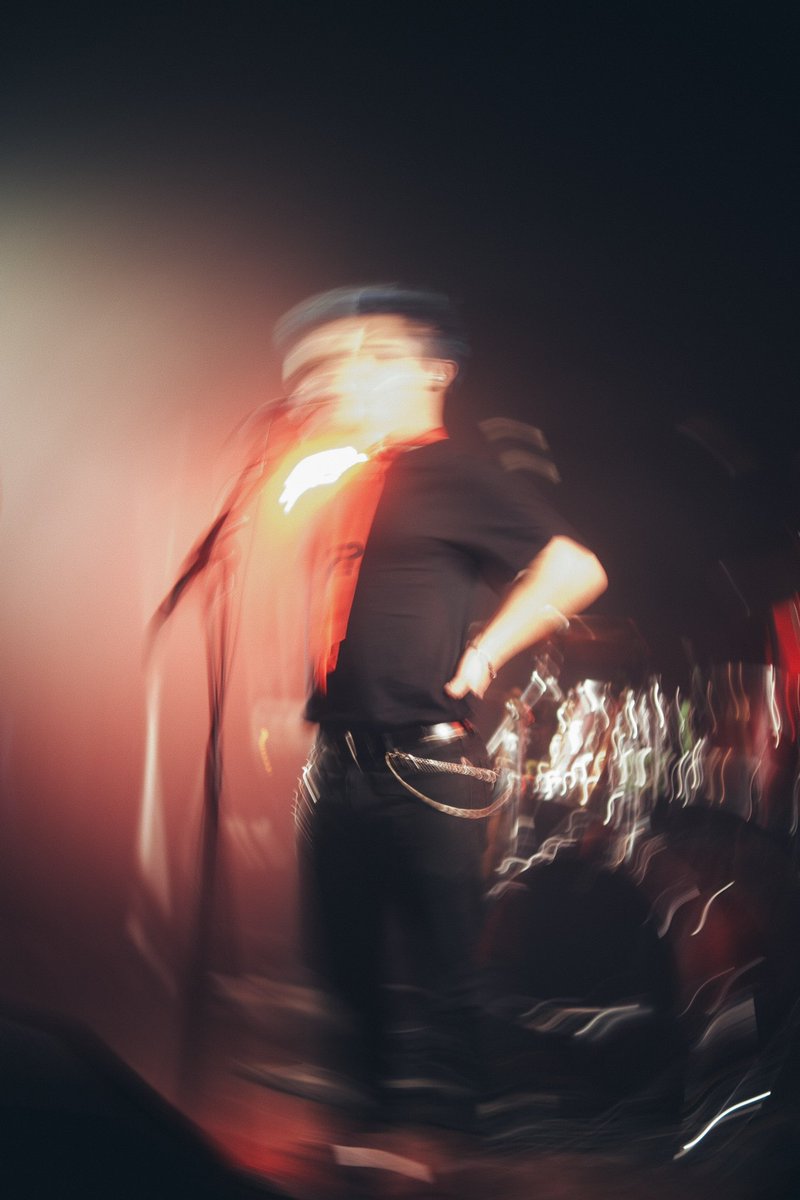 mudfightband's tweet photo. Blurry but full of energy!💥 Hold on tight, 'cause in one week, the new 'Another Boy' version and a 🔥 music video will be unleashed! 🎶🎬 

PRE-SAVE TO JOIN THE REVOLUTION!
https://t.co/pMlwnDQvF1 

📸 @andoughny 

#PunkRevival #Mudfight https://t.co/FgcTvemdcI