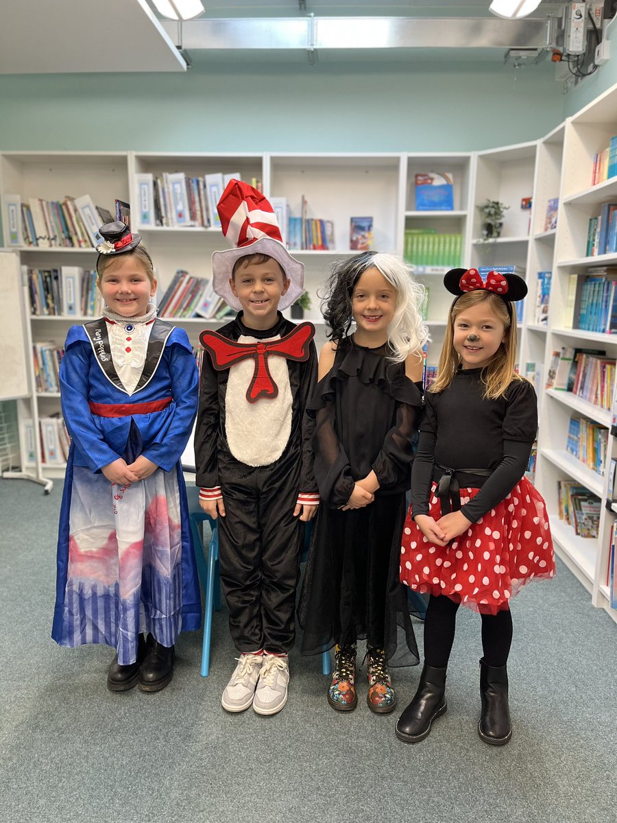 Mountnessing School tweet media