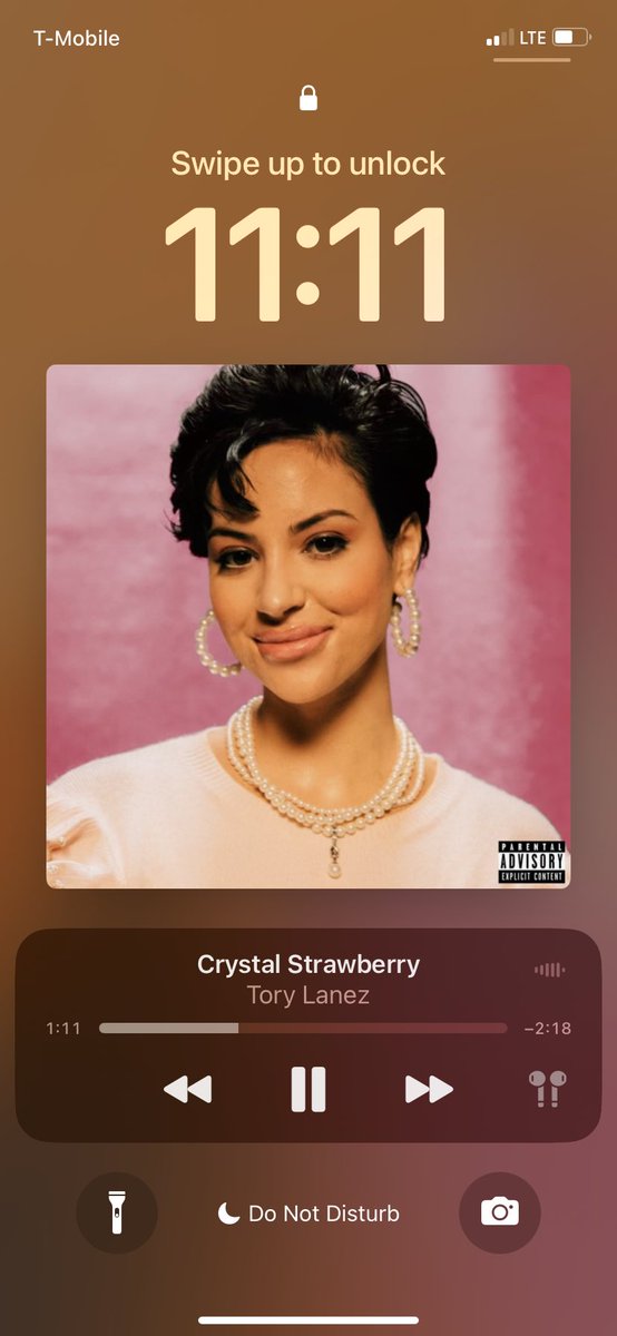 Crystal Strawberry
#AloneAtPromDeluxe