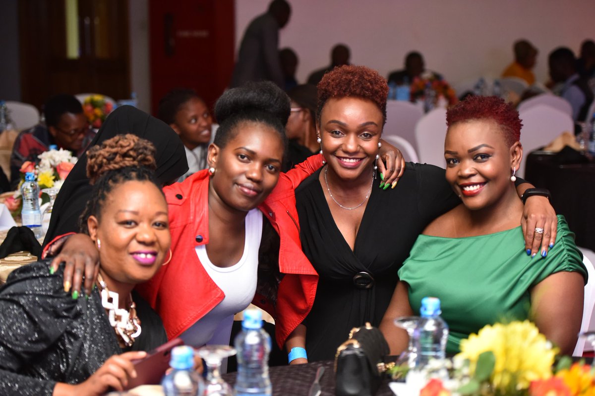 uonfoundation's tweet photo. Our guests are building relationships through networking.

#uonfoundation 
#weareuon https://t.co/lMa8kc4f3n